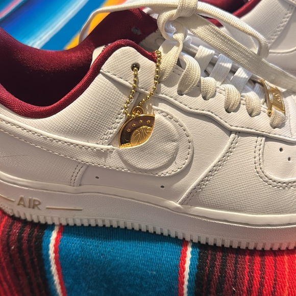 Nike Air Force 1 - Picture 2 of 5